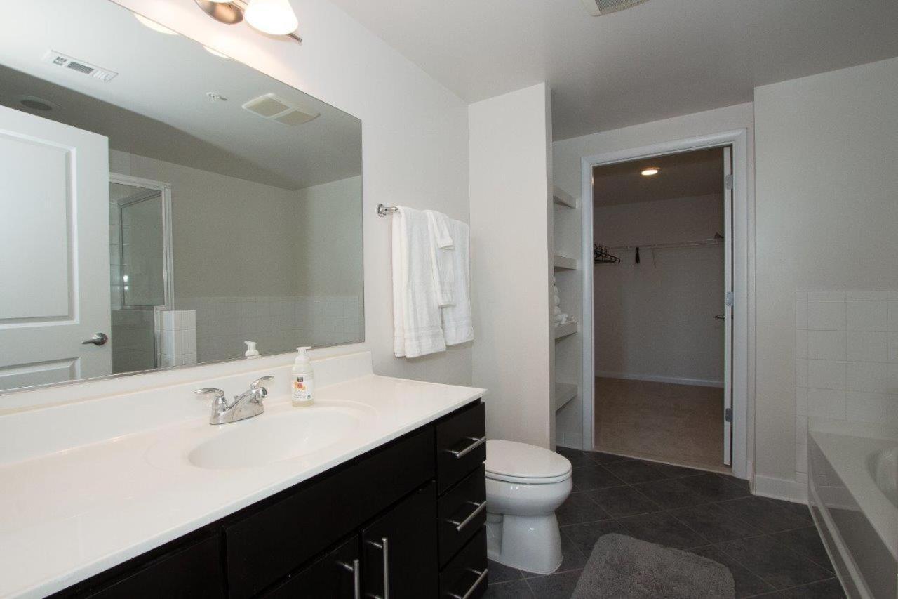 Pentagon Luxe Apartments Arlington Buitenkant foto